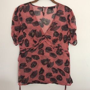 Floral short sleeve blouse